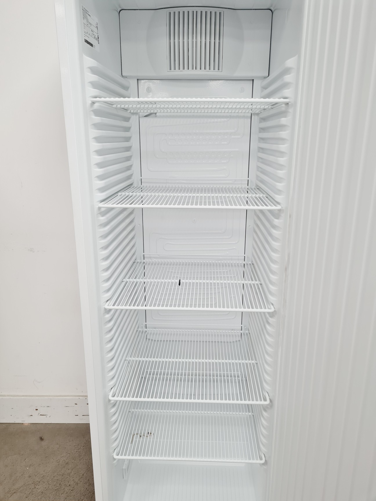 Image of  Liebherr LKv Model Type No. 3910 MediLine Lab Refrigerator