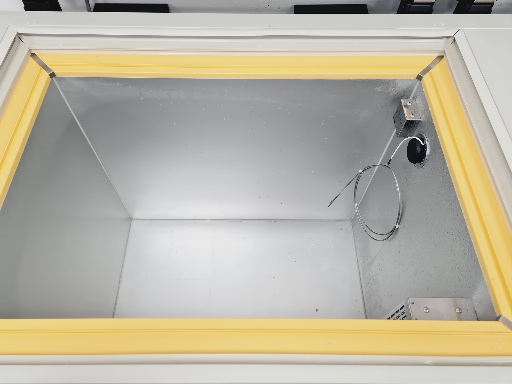Image of PHCBI Ultra Low Temperature -150˚C Freezer MDF-C2156VAN VIP Series Lab