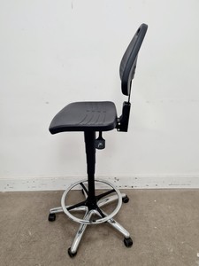 Thumbnail image of Lot Of 10 x VWR Adjustable Lab Chairs