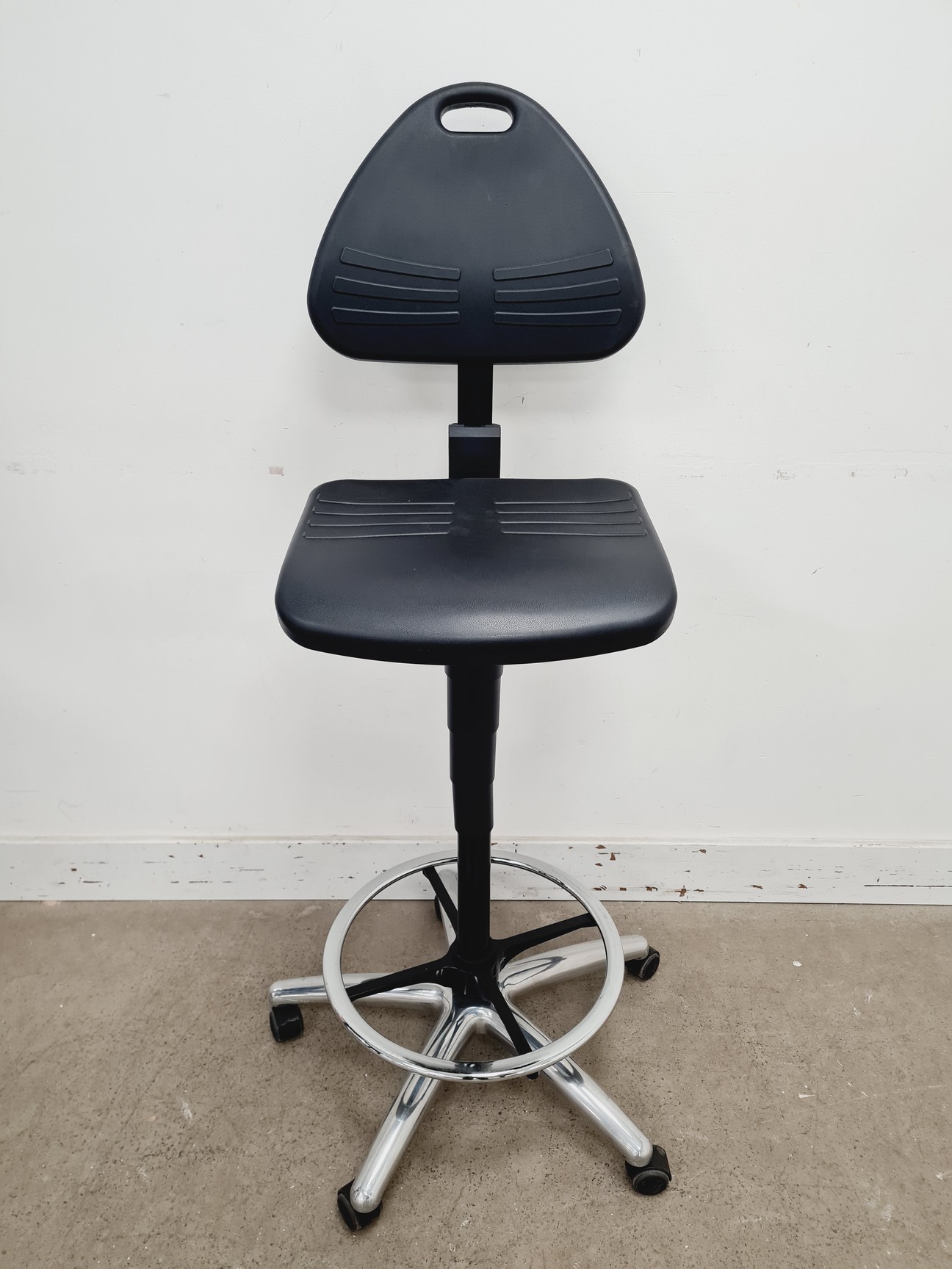 Image of Lot Of 10 x VWR Adjustable Lab Chairs