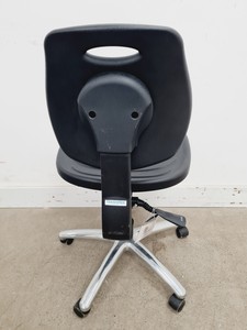 Thumbnail image of Lot Of 10 x VWR + Teknomek Adjustable Lab Chairs