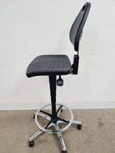 Thumbnail image of Lot Of 10 x VWR + Teknomek Adjustable Lab Chairs