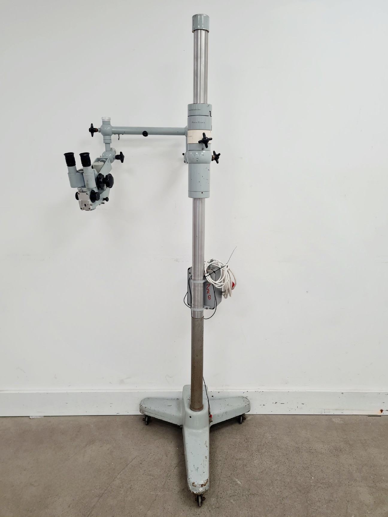 Image of Carl Zeiss Surgical Microscope + Metz NAG 80 VA Controller Spares/Repair Lab