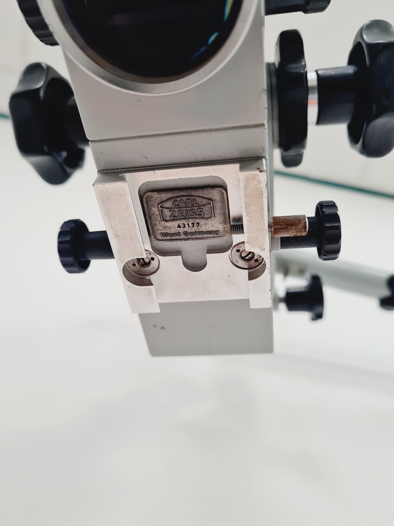 Image of Carl Zeiss Surgical Microscope + Metz NAG 80 VA Controller Spares/Repair Lab