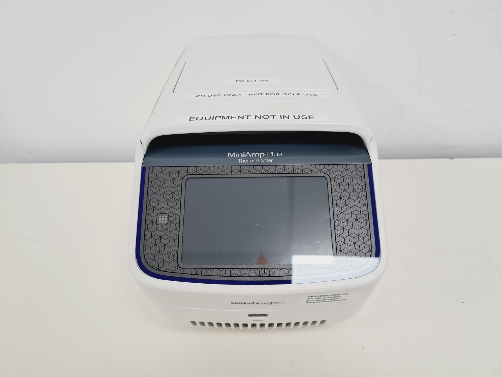 Image of Thermo Scientific Applied Biosystems MiniAmp Plus Thermal Cycler Lab