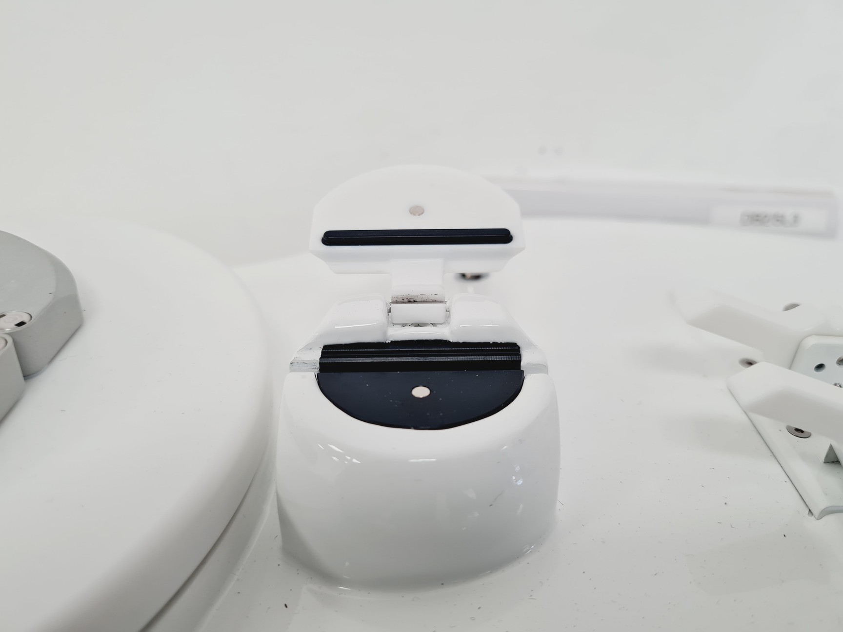 Image of GE Biosafe Sepax C-Pro Separation System Lab