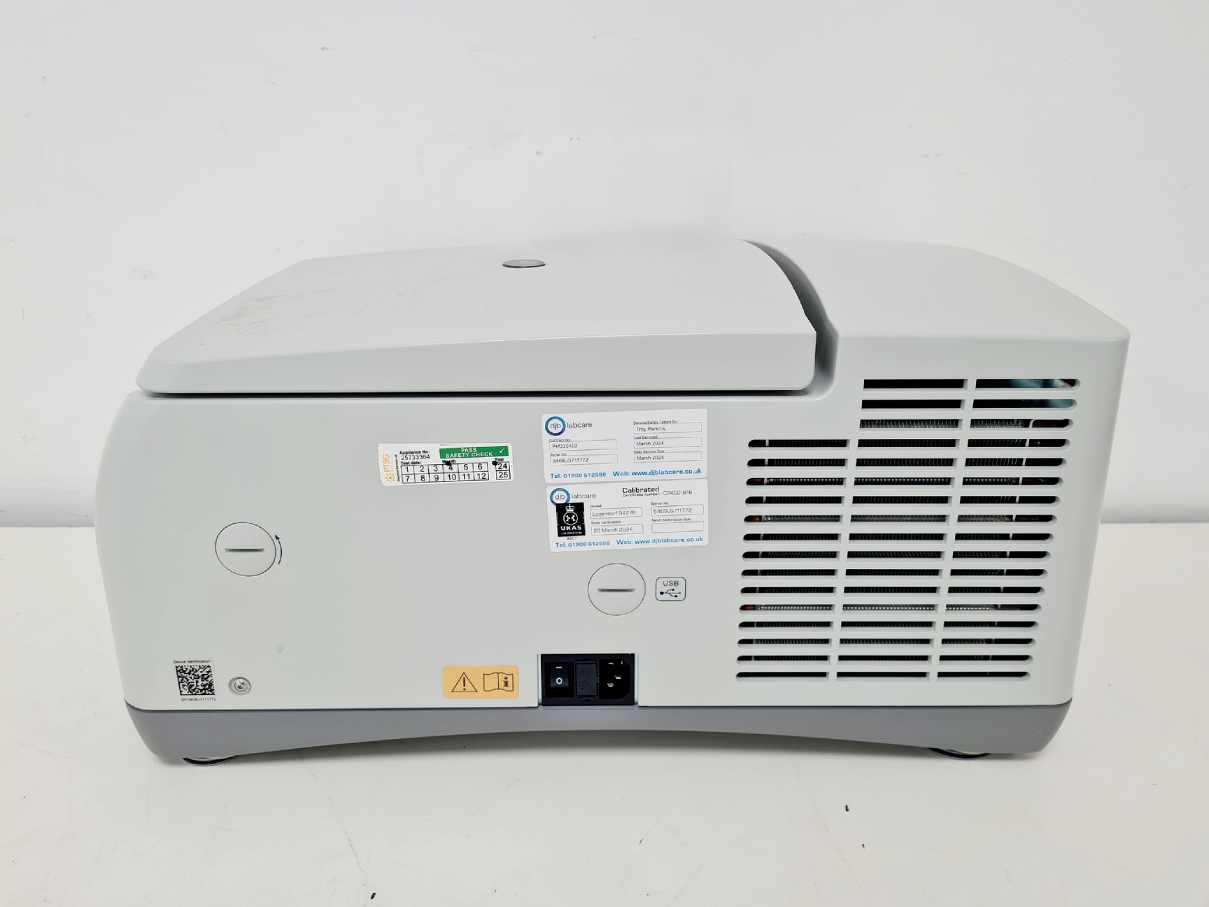 Image of Eppendorf 5427 R Benchtop Centrifuge Lab