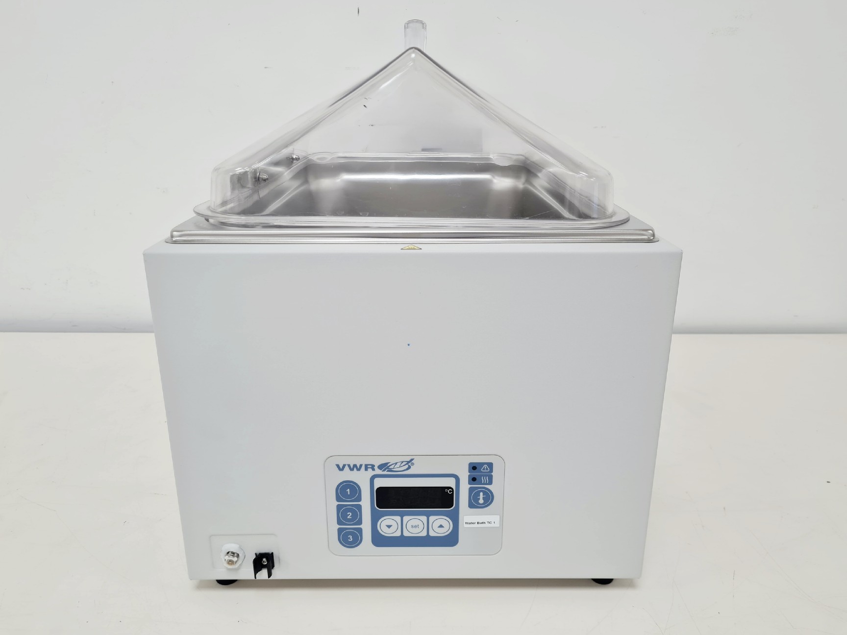 Image of VWR Unstirred VWB2 26 Water Bath 