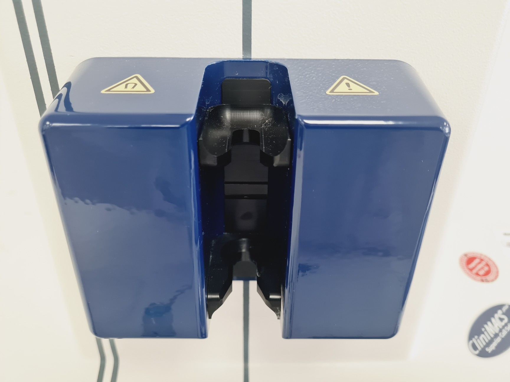 Image of Miltenyi Biotec Model CliniMacs Instrument 44085 Lab