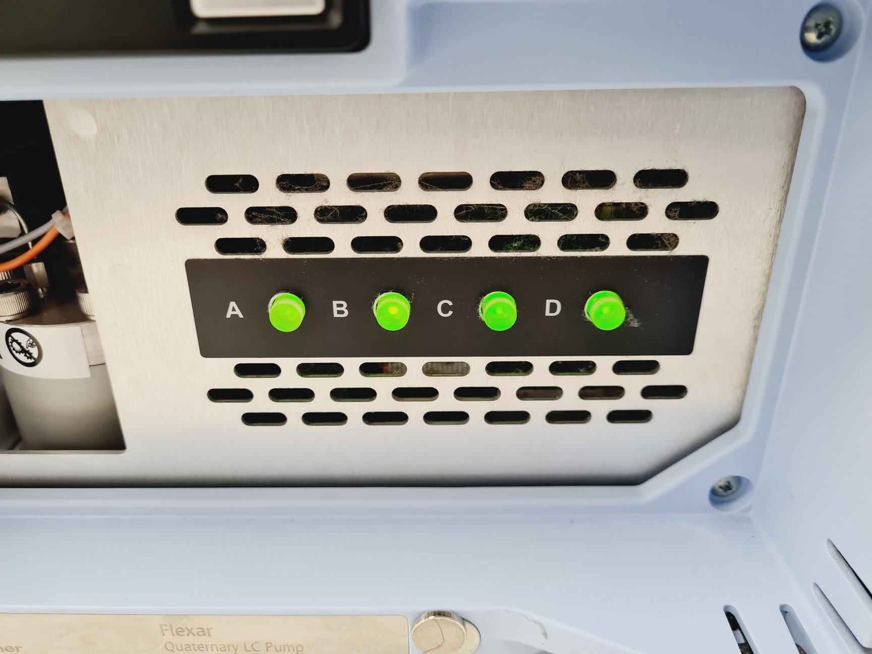 Image of Perkin Elmer Flexar Quaternary LC Pump Lab