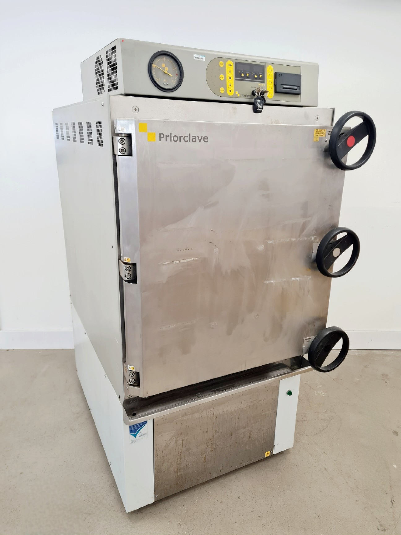 Image of Priorclave PS/RSC/SH450 Front Loading Autoclave Lab