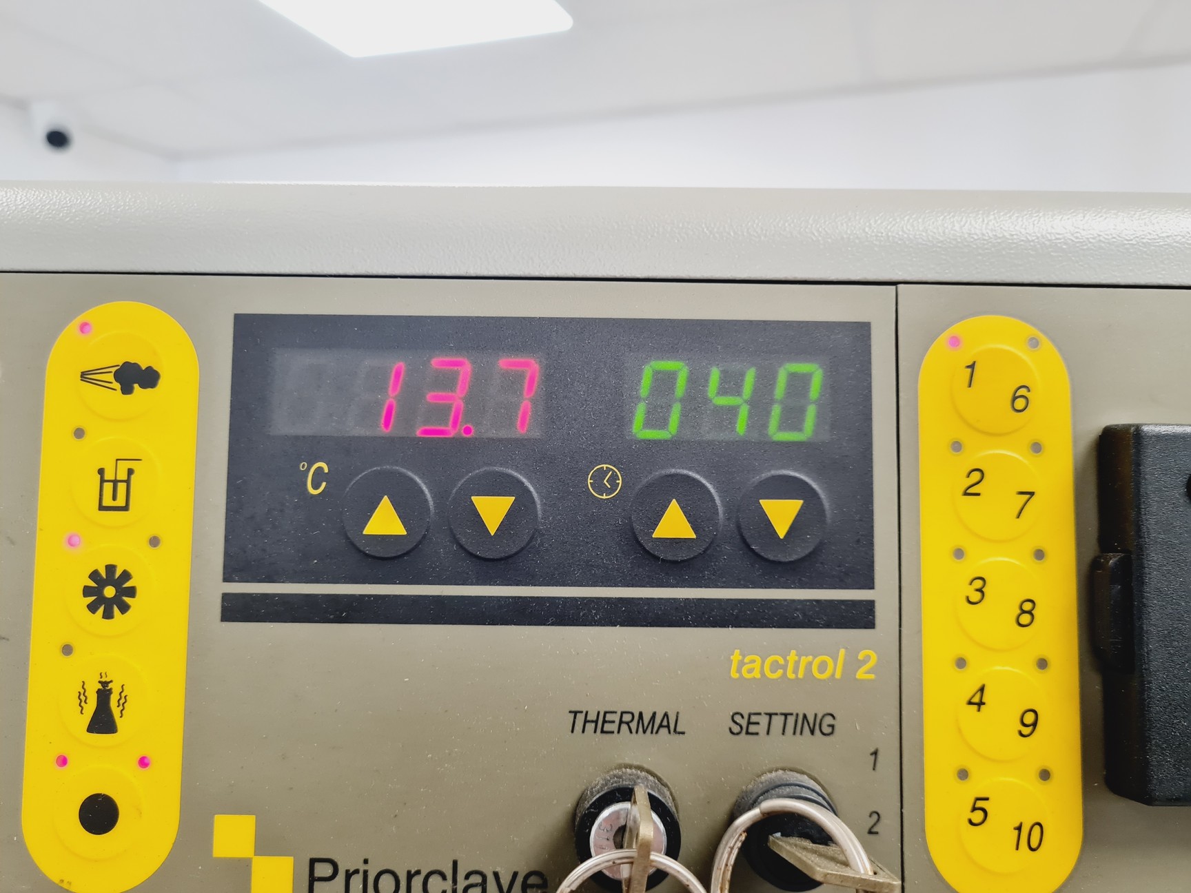 Image of Priorclave PS/RSC/SH450 Front Loading Autoclave Lab