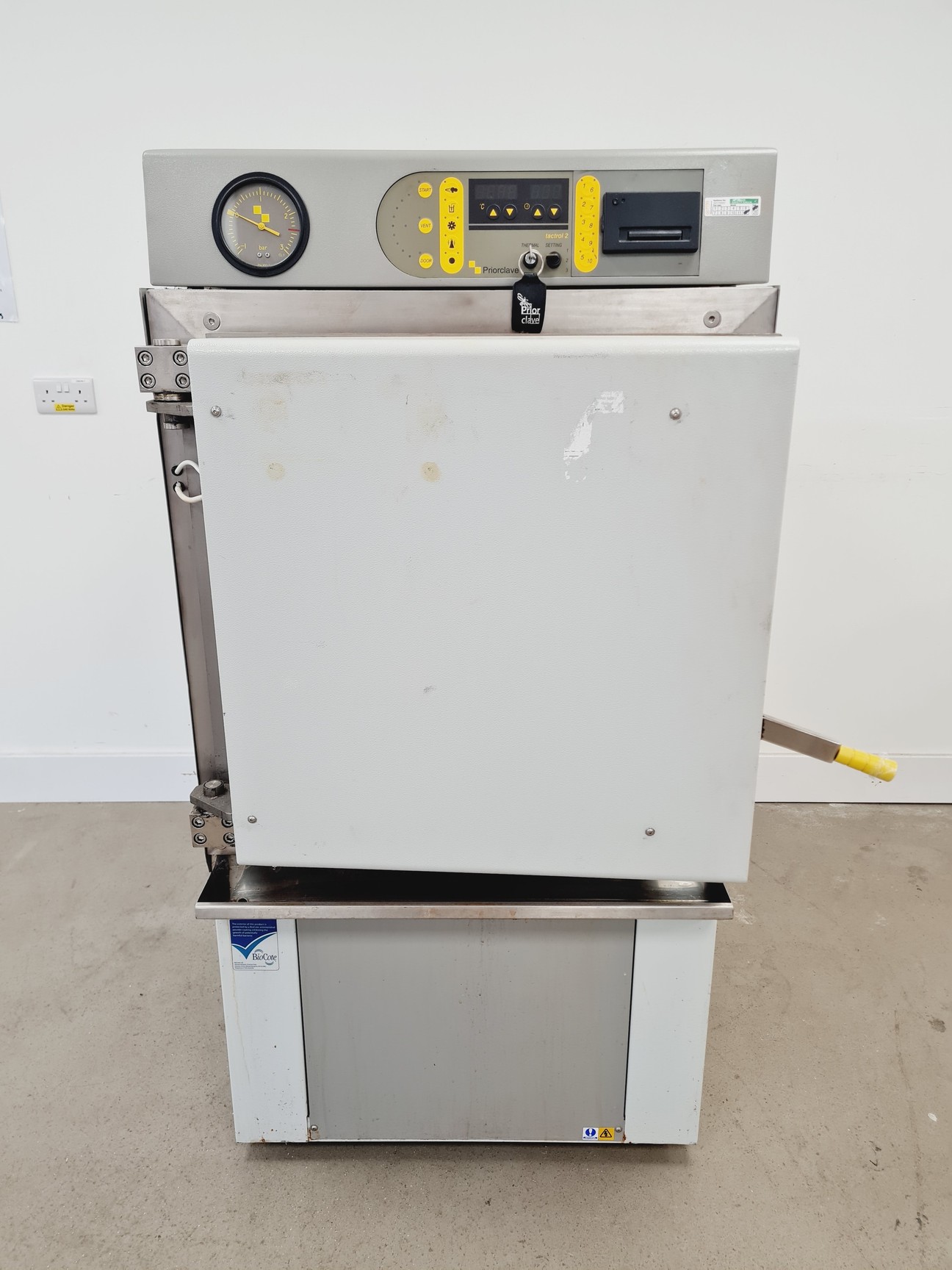 Image of Priorclave PS/Q63/SH320 Front Loading Autoclave