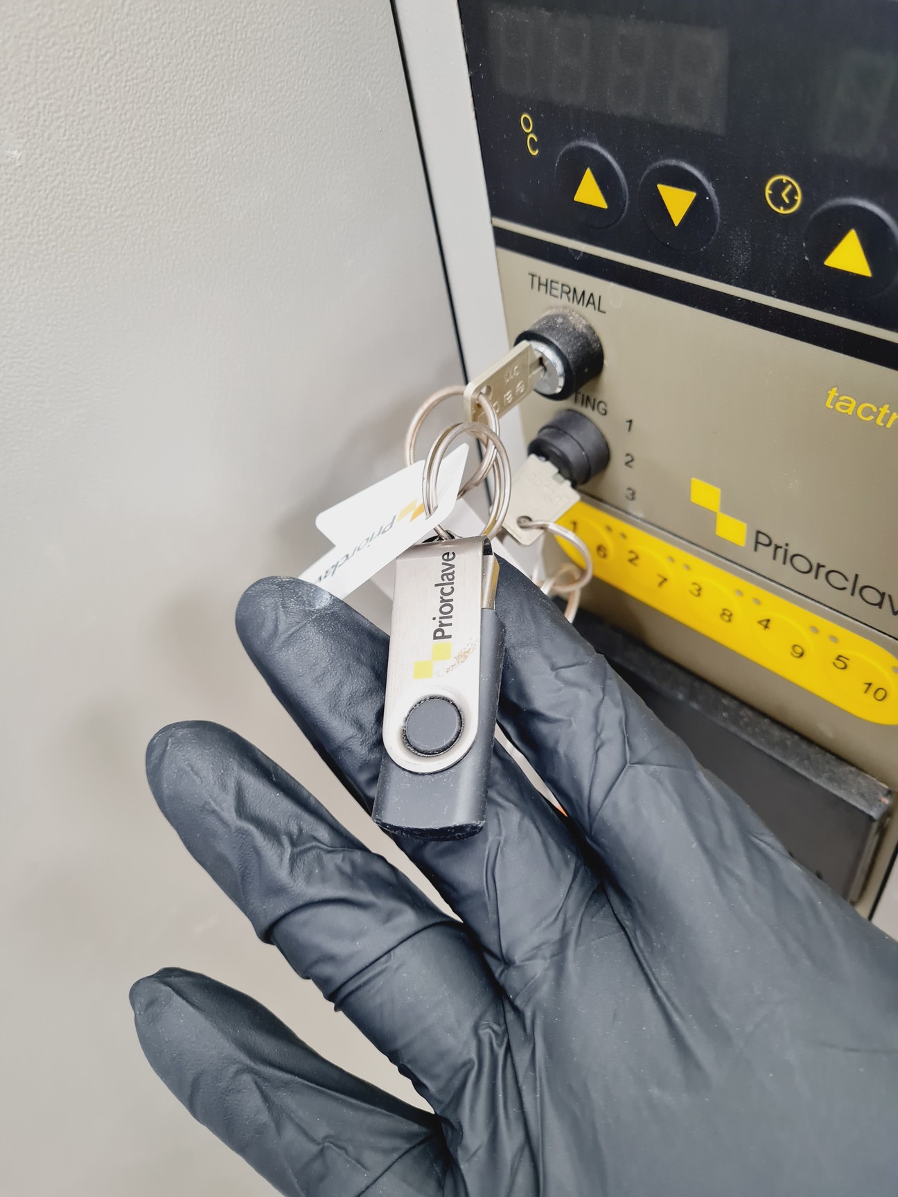 Image of Priorclave PS/RSC/SH850J Front Loading Autoclave With Loading Trolly