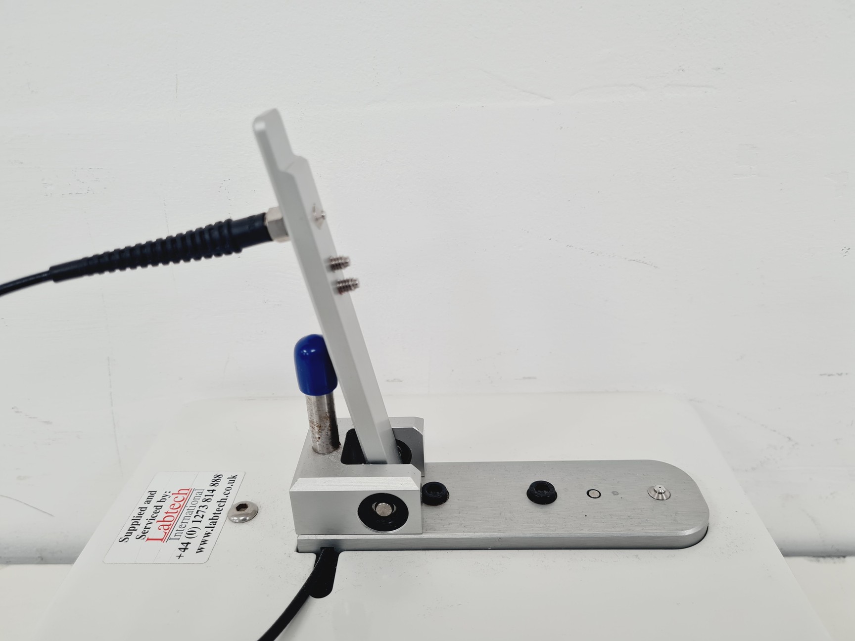 Image of NanoDrop ND-1000 UV/Vis Spectrophotometer Lab 