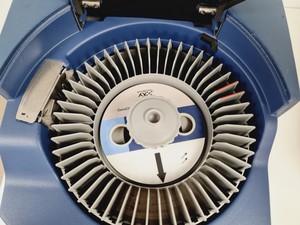 Thumbnail image of Affymetrix GeneChip Scanner 3000 System with Affymetrix Fluidics Station 450 