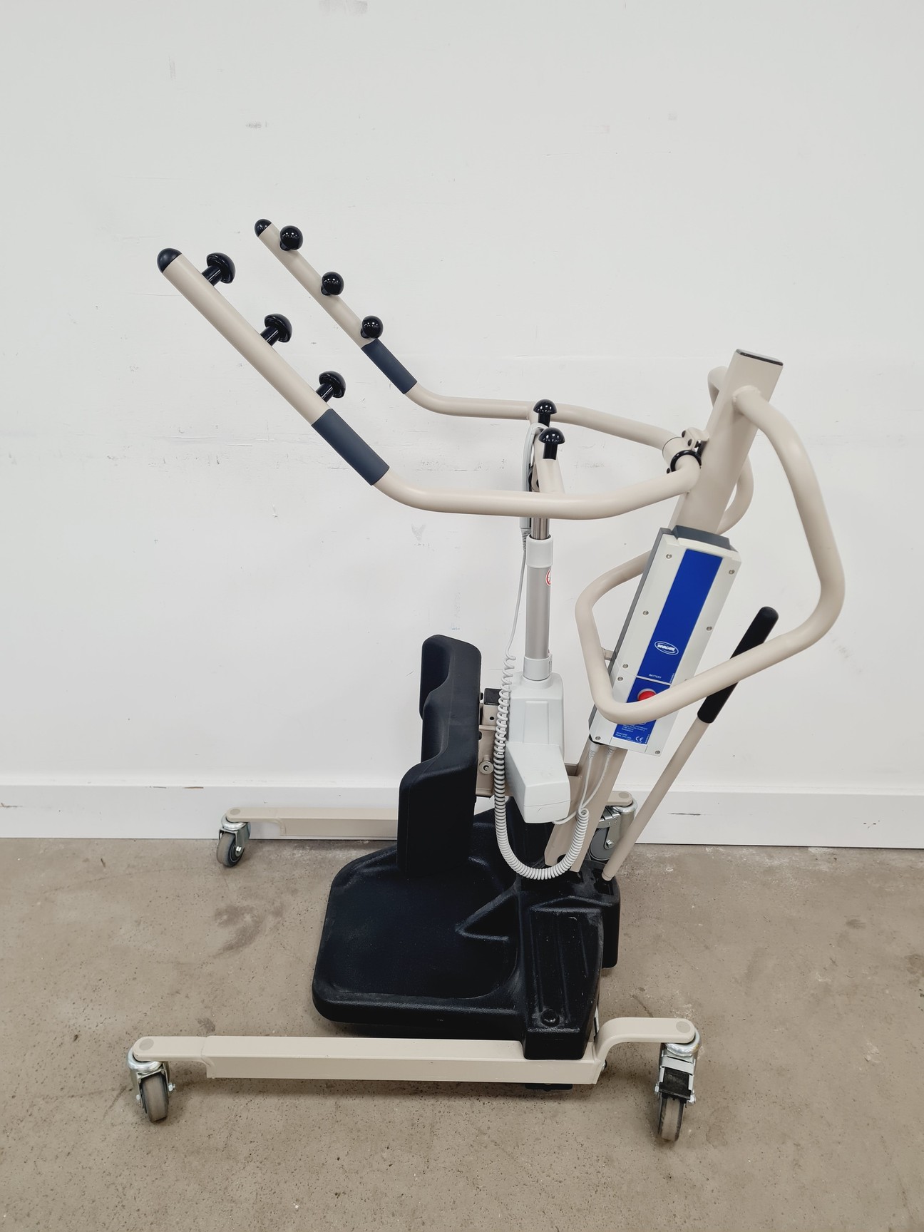 Image of Invacare Reliant 350 Stand Assist Max Capacity 159 kg 