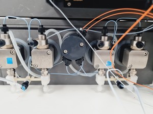 Thumbnail image of Amersham Biosciences ÄKTA System with UV-900, P-900, INV-907, M-925, CU-950 Lab