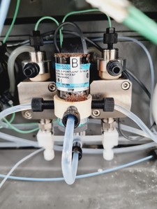 Thumbnail image of GE AKTApurifier 100 Frac-950, PH/C900, P-900, UV-900 System Lab