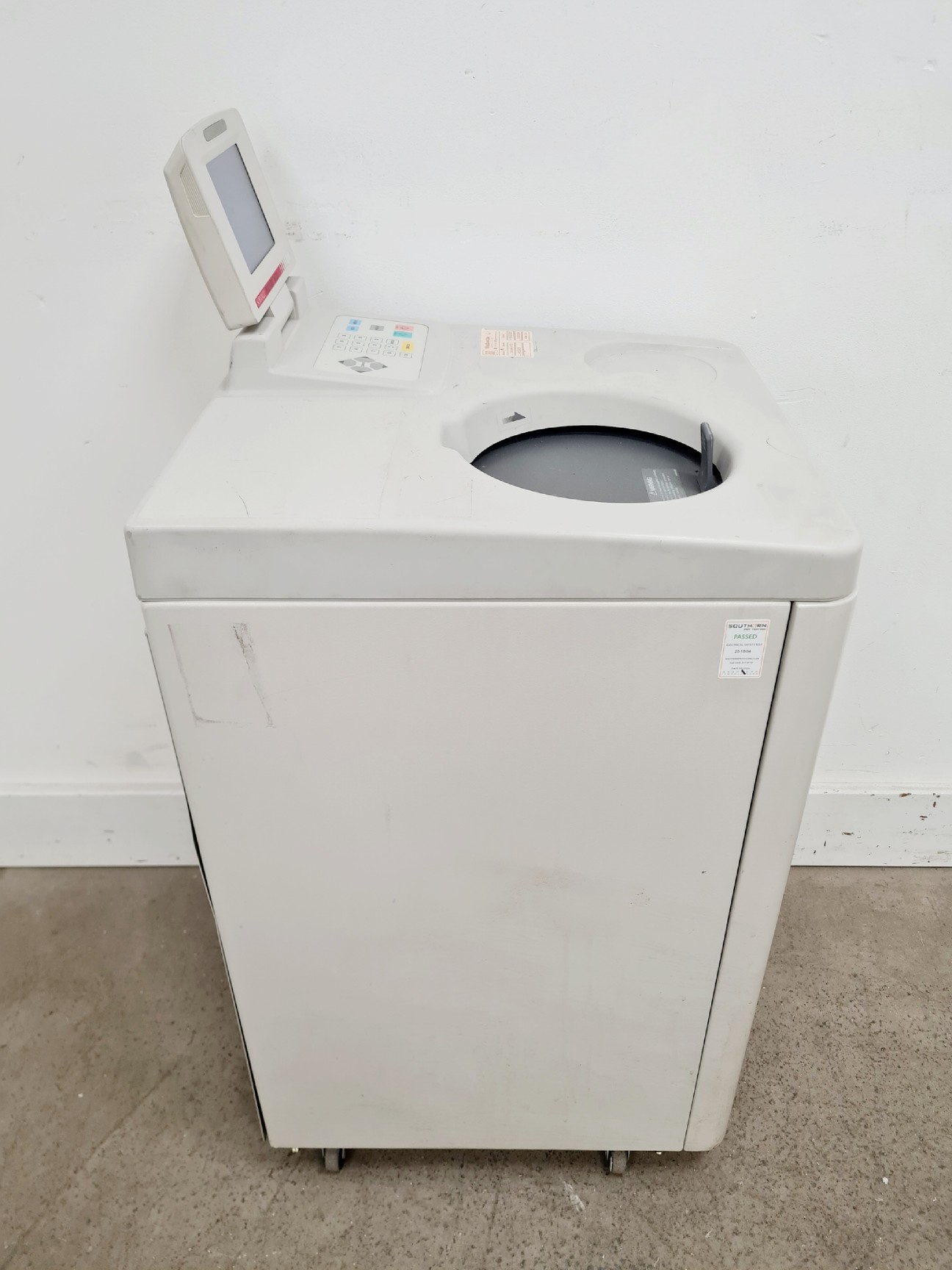 Image of Hitachi Sorvall Discovery M120 Refrigerated  S/R Broken Motor Mount Lab