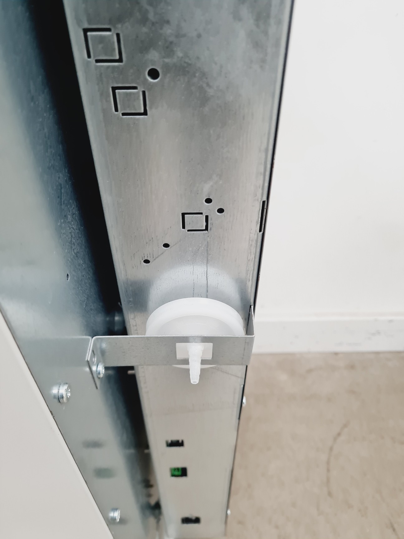 Image of Thermo Scientific Heracell VIOS 160i CO2 Incubator Lab