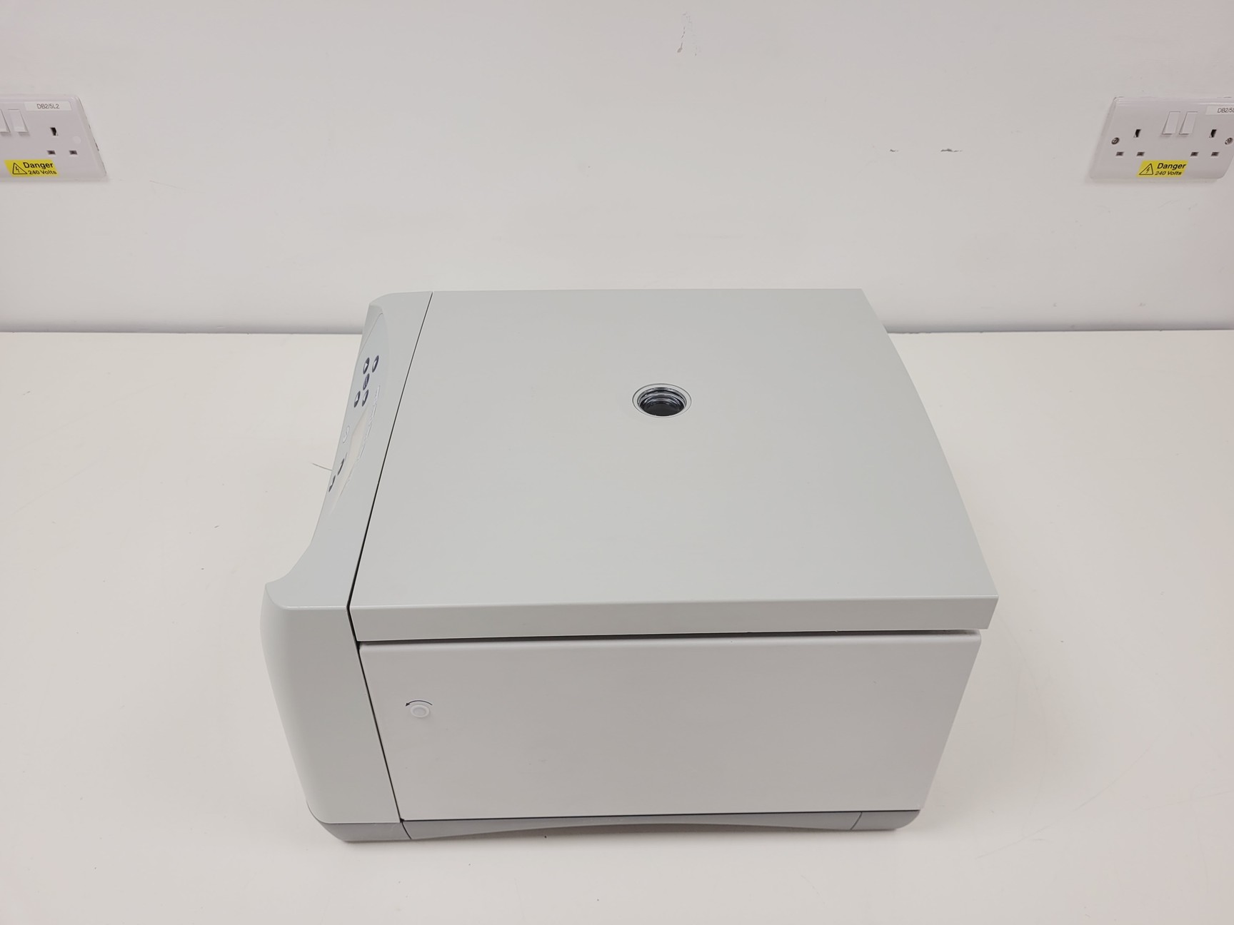 Image of Eppendorf Benchtop Centrifuge 5430 Lab