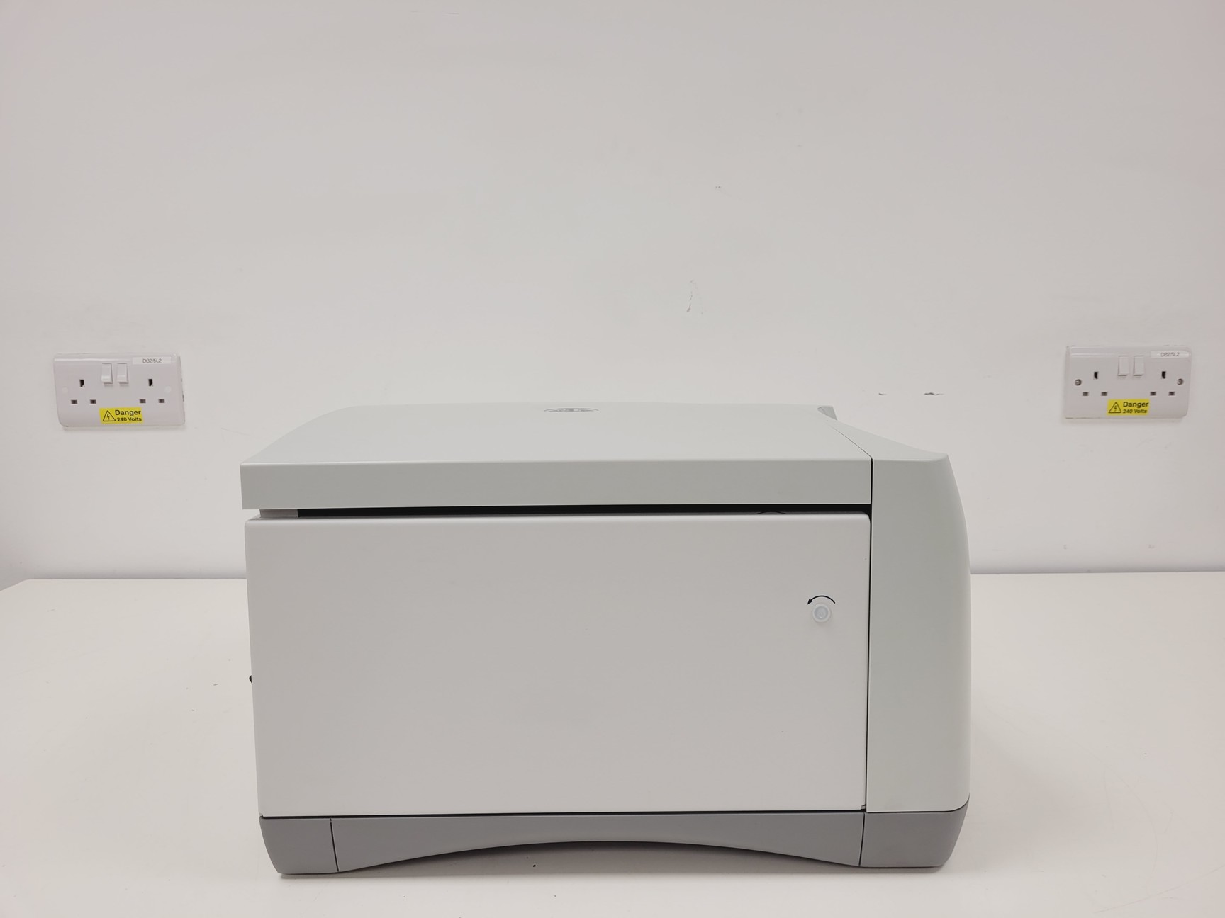Image of Eppendorf Benchtop Centrifuge 5430 Lab