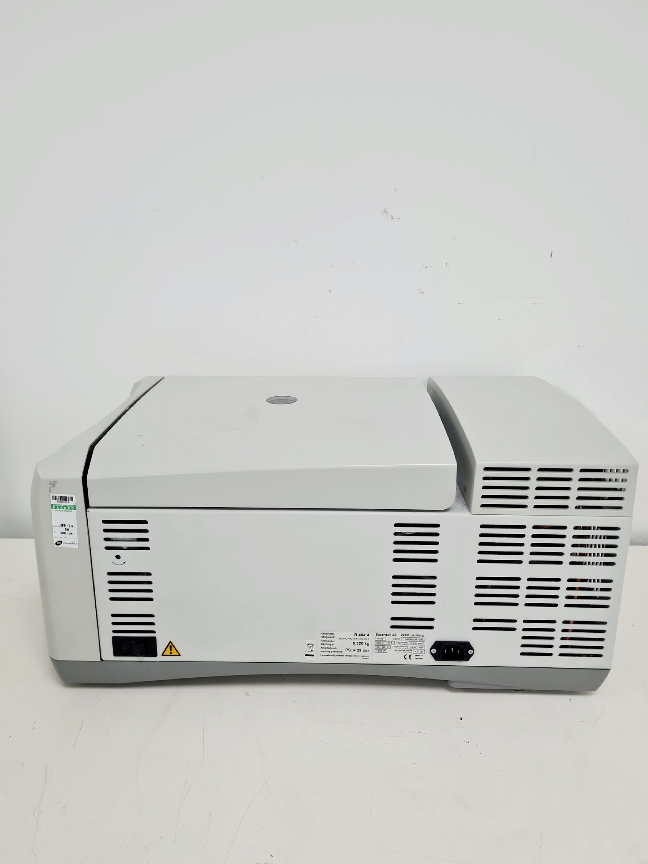 Image of Eppendorf Benchtop Refrigerated Centrifuge 5430 R Lab