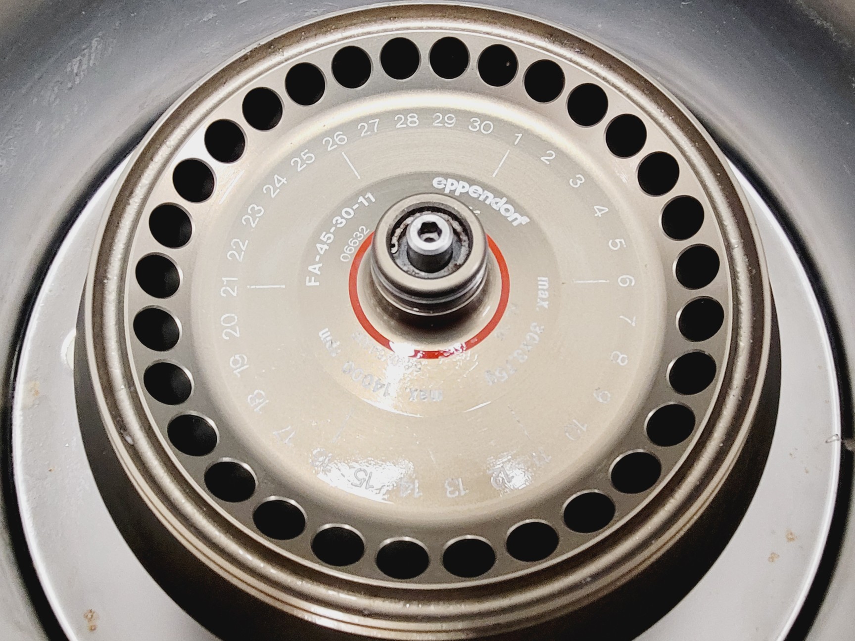 Image of Eppendorf Benchtop Refrigerated Centrifuge 5430 R Lab