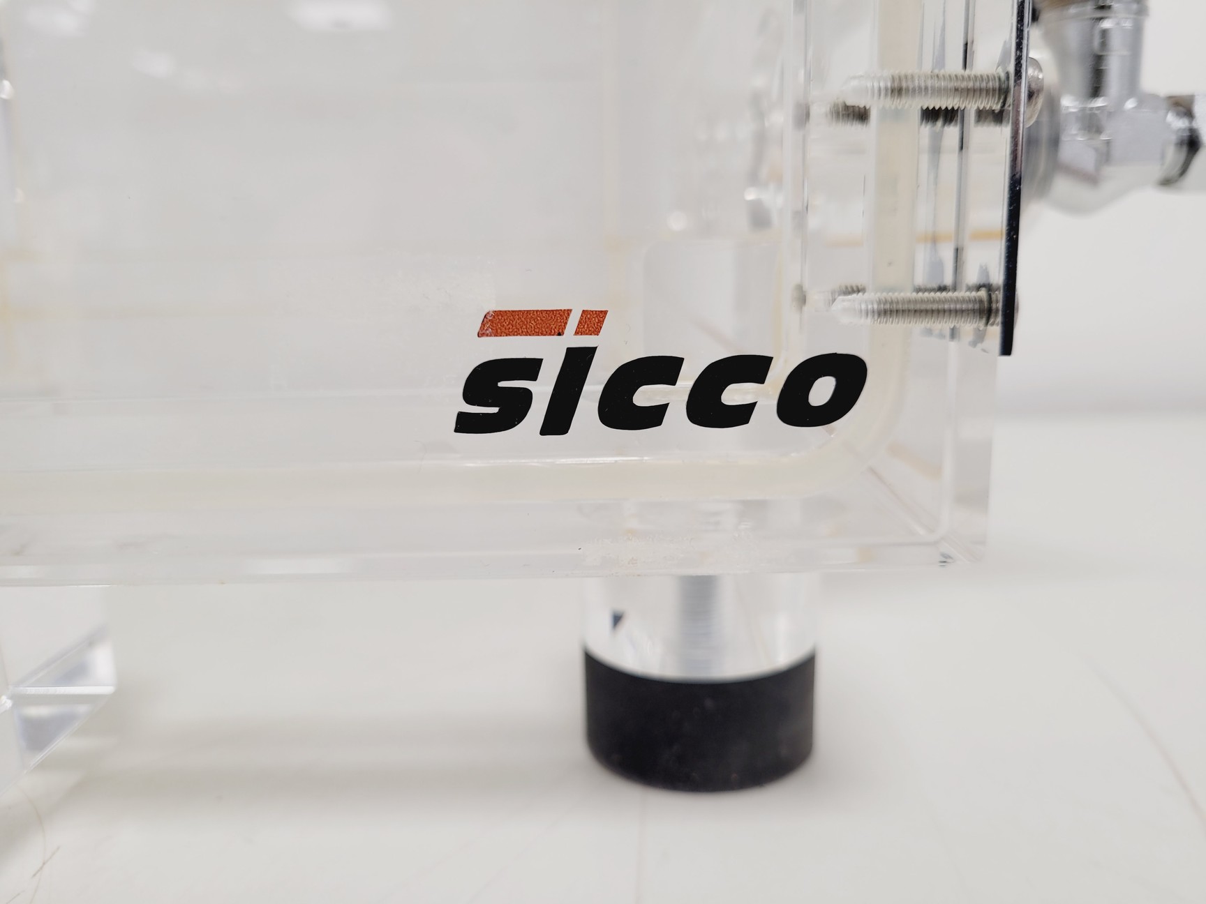 Image of Sicco Desiccator Cabinet Vacuum 260 x 260 x 260 mm (Internal W x D x H) Lab