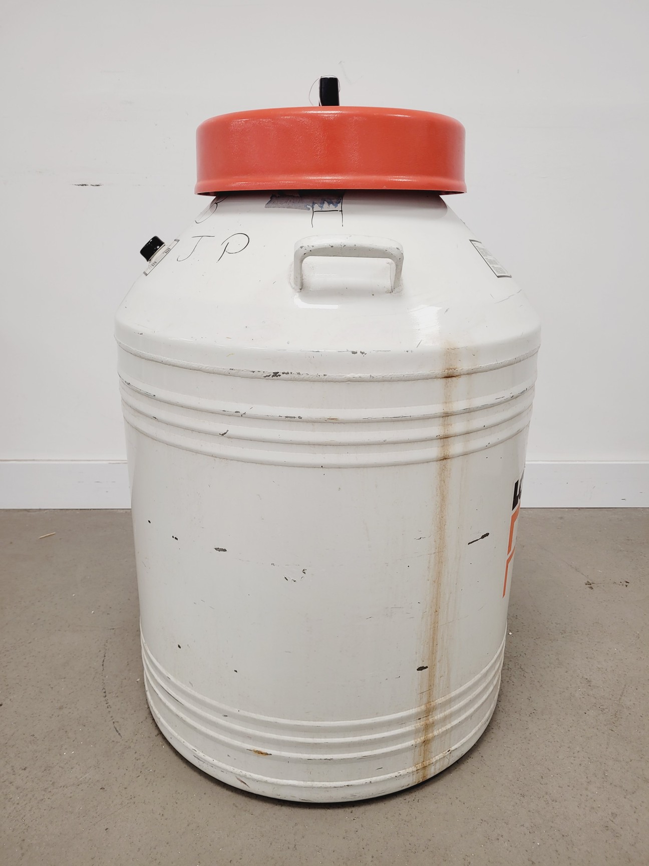 Image of Thermolyne Locator 6 Plus Cryo Biological Storage System Lab