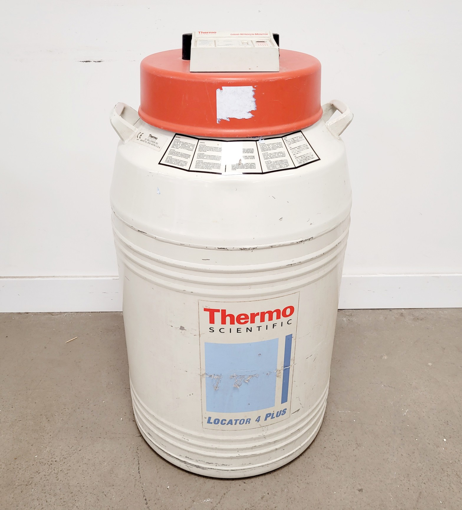Image of Thermo Scientific Locator 4 Plus Liquid Nitrogen Storage Dewar