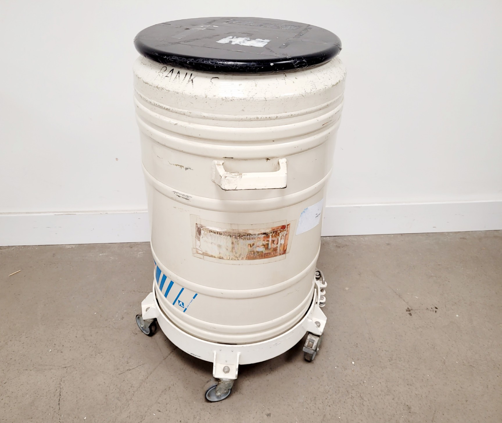 Image of GT 55 Liquid Nitrogen Dewar w/ Storage Racking Lab