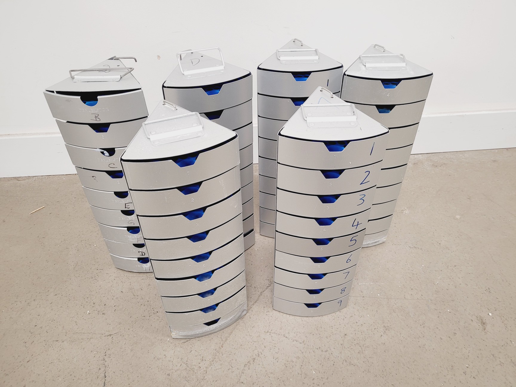 Image of GT 55 Liquid Nitrogen Dewar w/ Storage Racking Lab