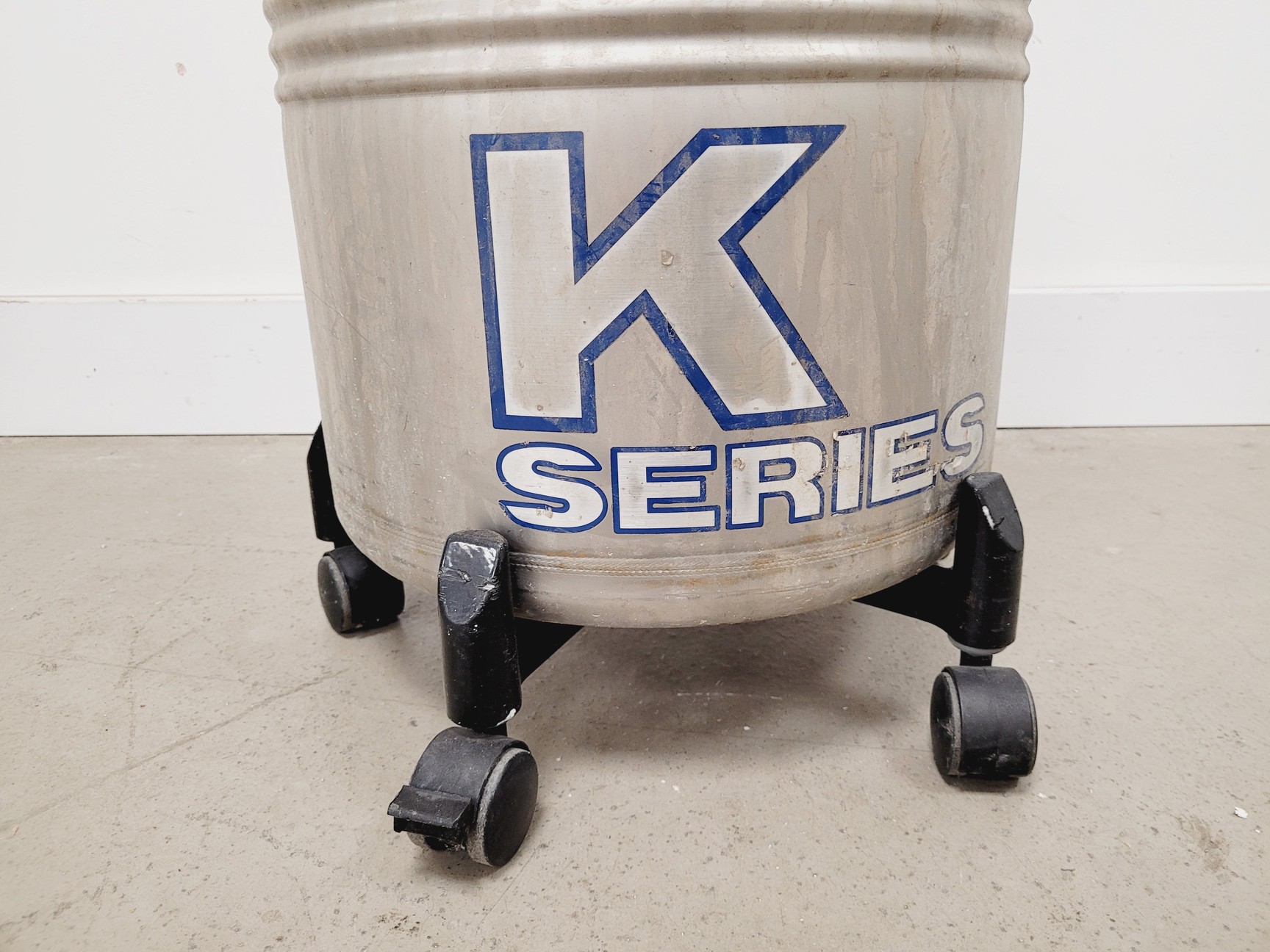 Image of Taylor-Wharton Model K Series 3K Cryogenic Storage Dewar