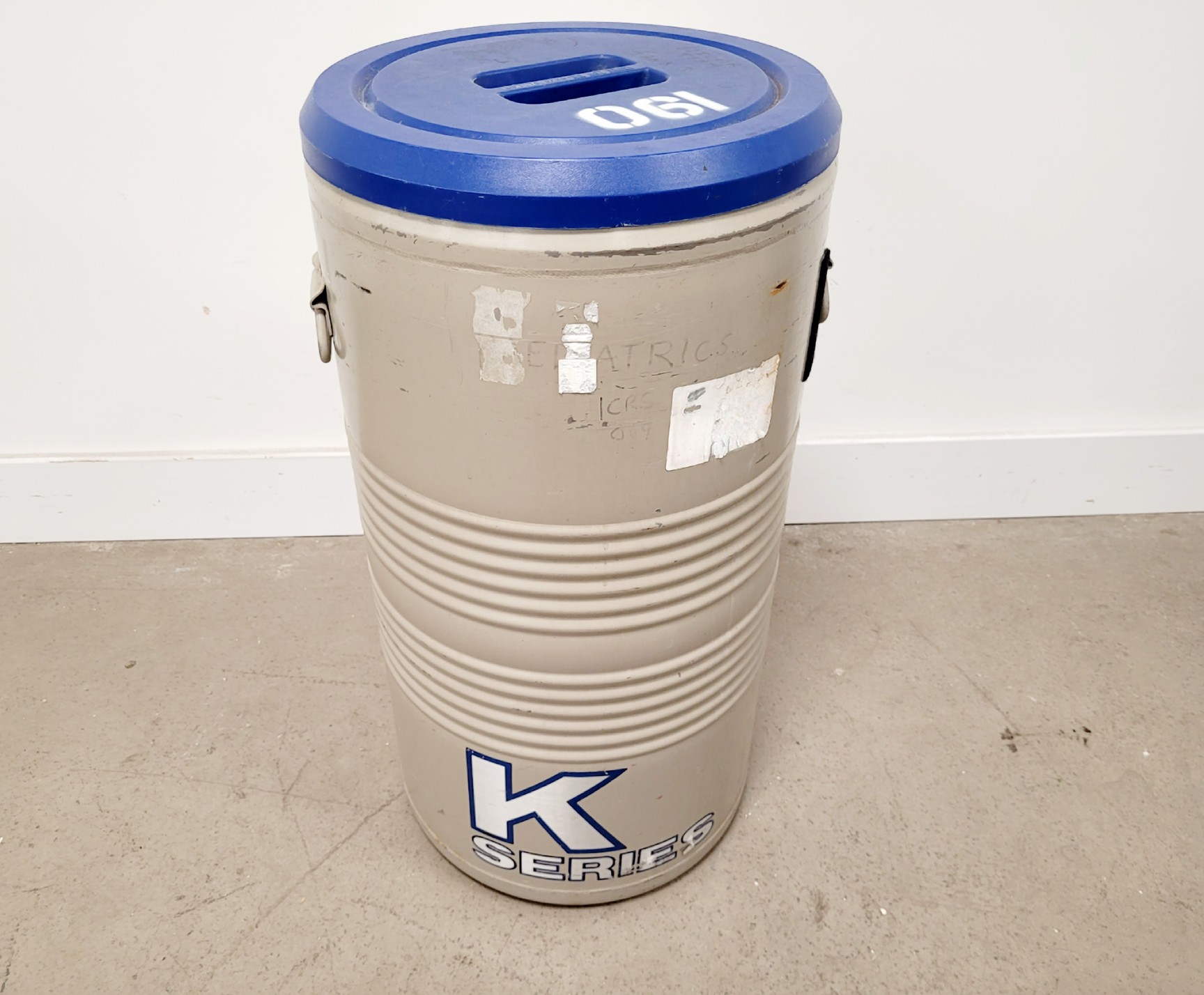 Image of Taylor-Wharton K Series 3K Cryogenic Storage Dewar Lab