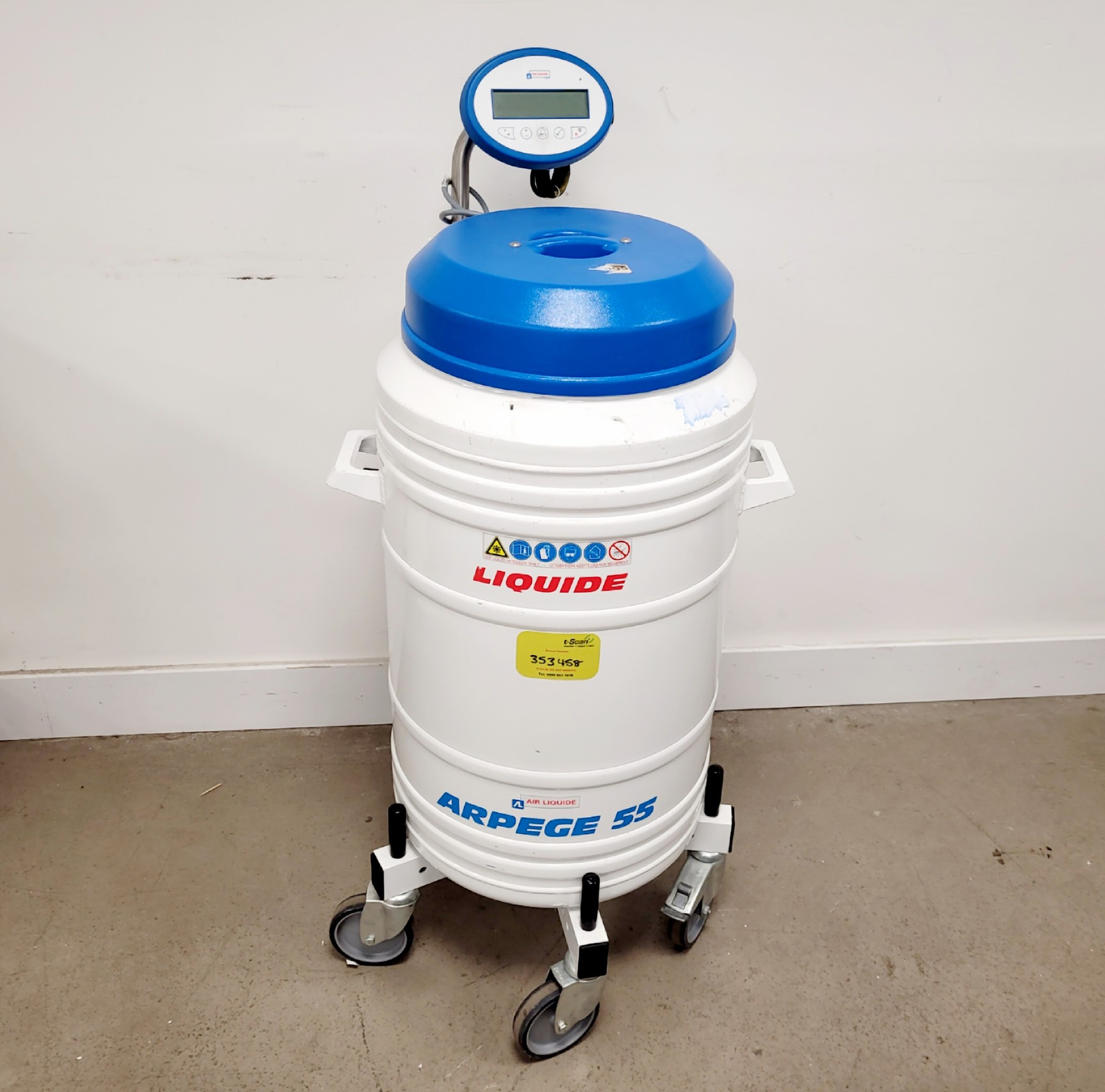Image of Air Liquide Arpege 55 Liquid Nitrogen Dewar w/ Cryopal Monitor
