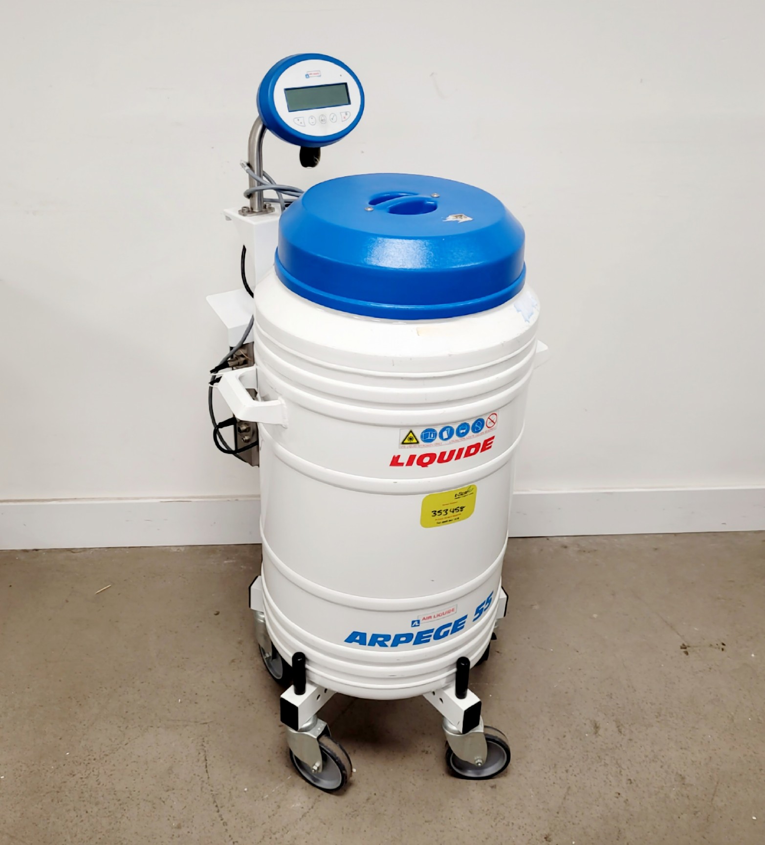 Image of Air Liquide Arpege 55 Liquid Nitrogen Dewar w/ Cryopal Monitor