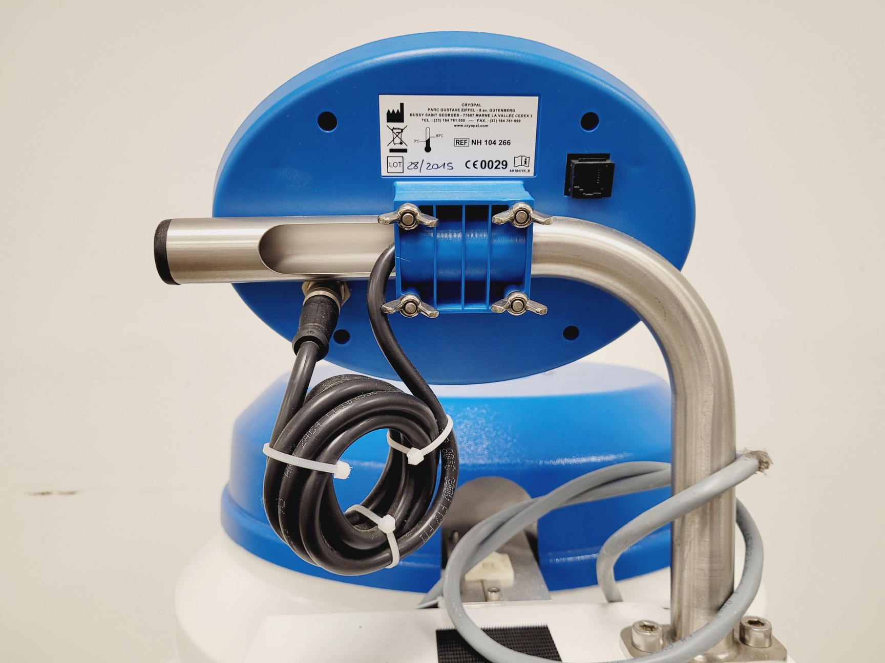 Image of Air Liquide Arpege 55 Liquid Nitrogen Dewar w/ Cryopal Monitor