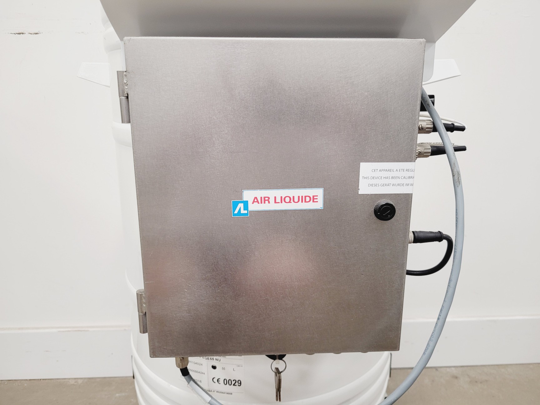 Image of Air Liquide Arpege 55 Liquid Nitrogen Dewar w/ Cryopal Monitor