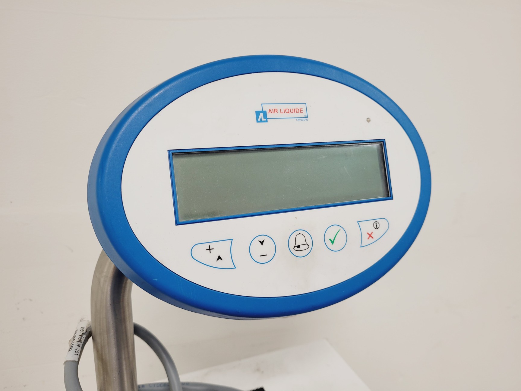 Image of Air Liquide Arpege 55 Liquid Nitrogen Dewar w/ Cryopal Monitor