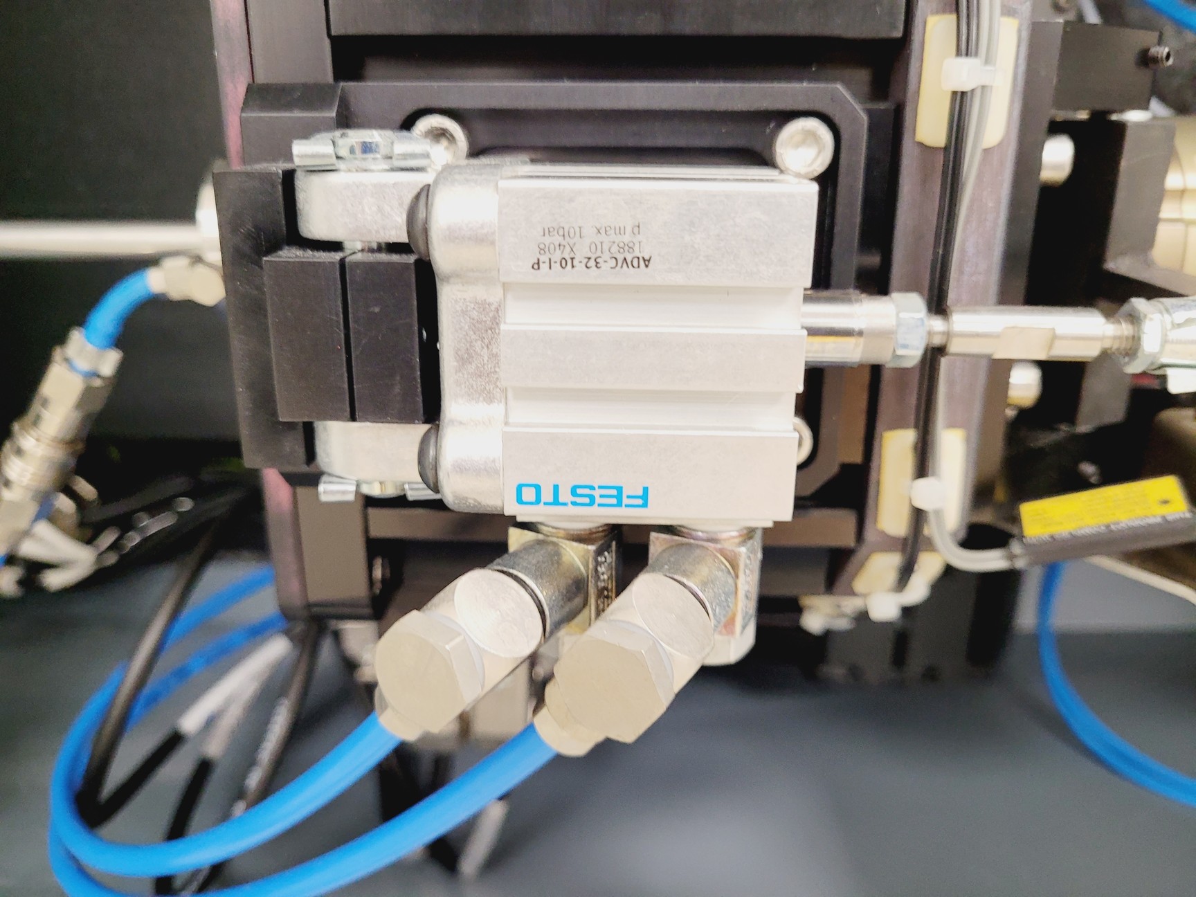 Image of Rofin StarCut Tube SC Tube Fiber Stent Cutter w/ Interlit Compact Filter