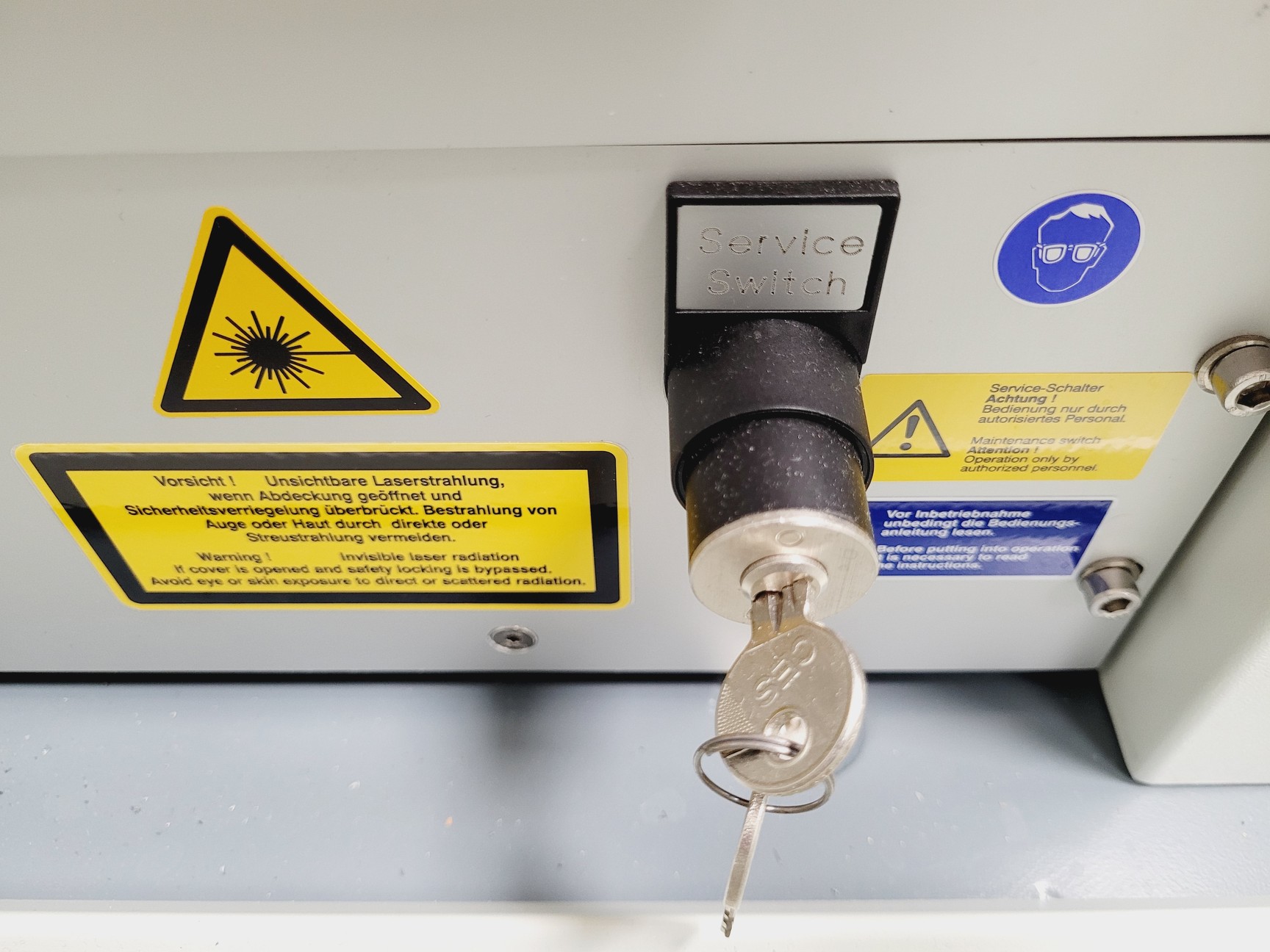 Image of Rofin StarCut Tube SC Tube Fiber Stent Cutter w/ Interlit Compact Filter