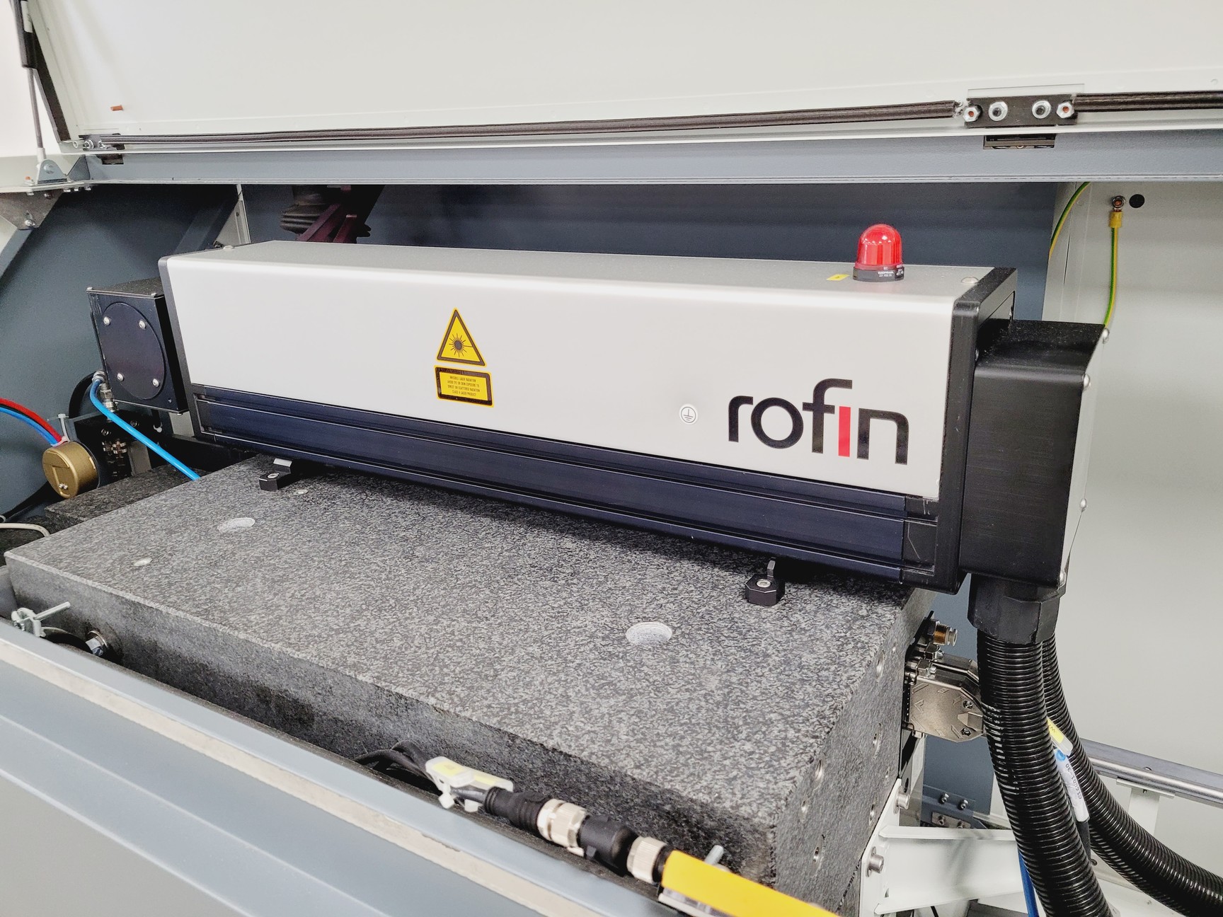 Image of Rofin StarCut Tube SC Tube Fiber Stent Cutter w/ Interlit Compact Filter