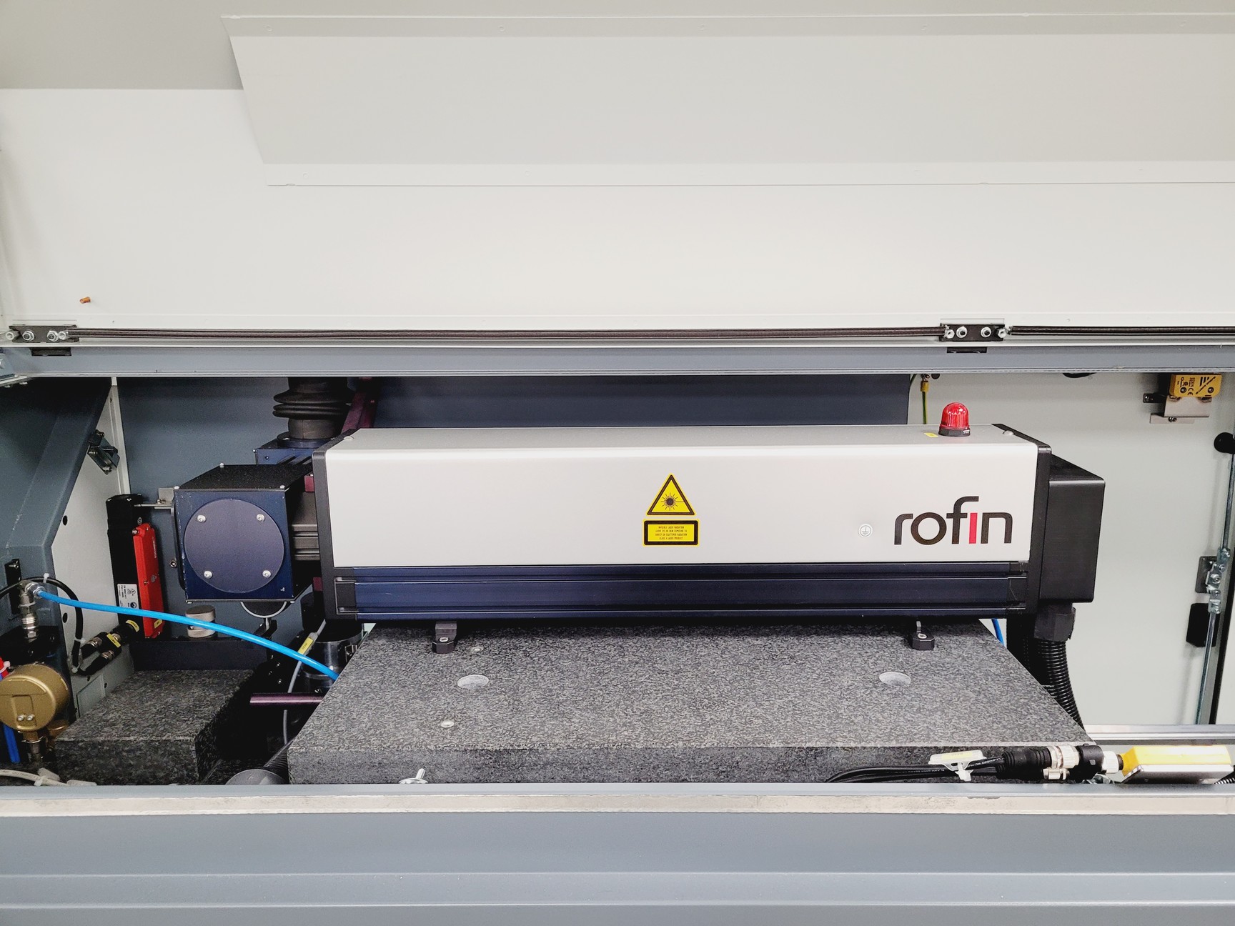 Image of Rofin StarCut Tube SC Tube Fiber Stent Cutter w/ Interlit Compact Filter
