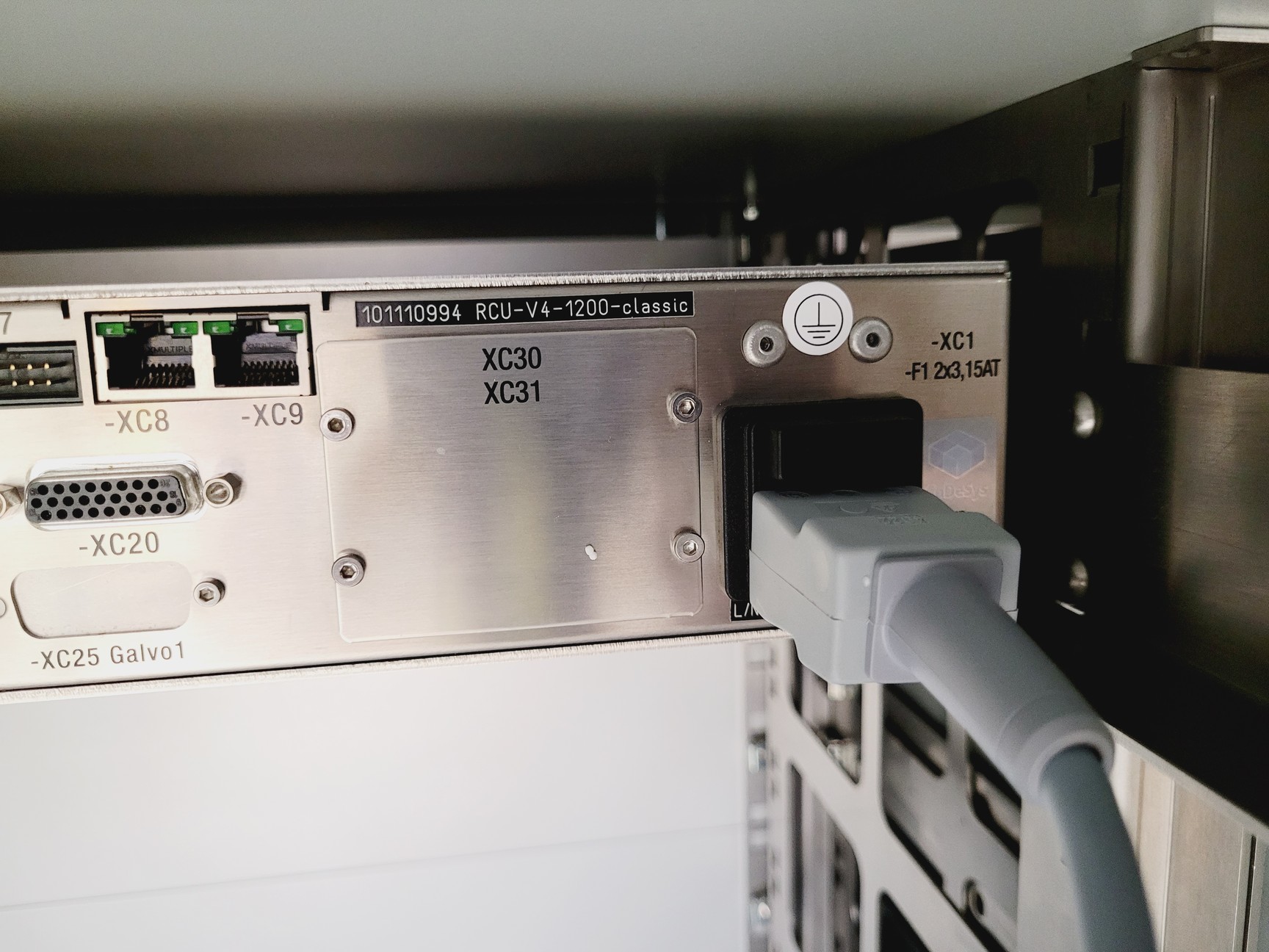 Image of Rofin StarCut Tube SC Tube Fiber Stent Cutter w/ Interlit Compact Filter