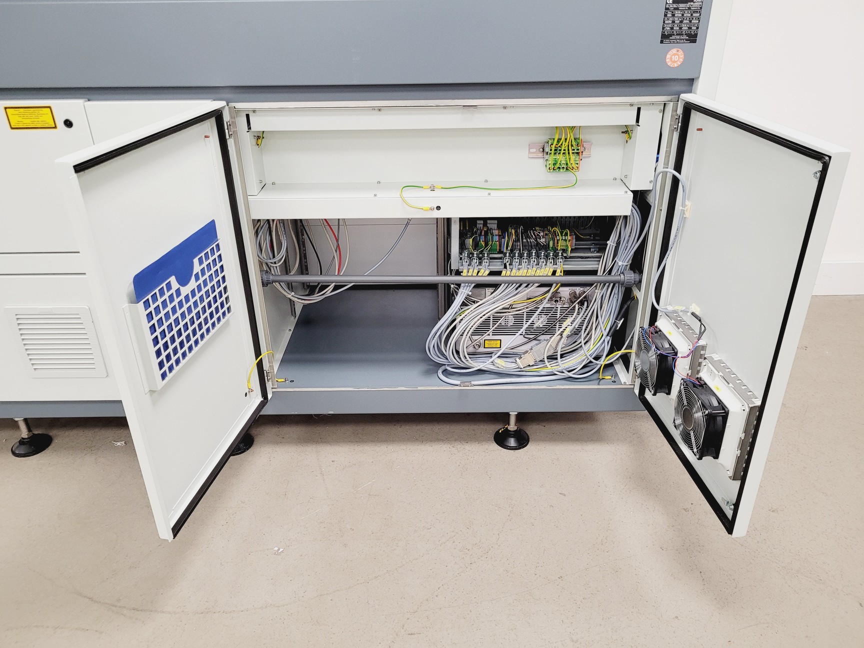 Image of Rofin StarCut Tube SC Tube Fiber Stent Cutter w/ Interlit Compact Filter