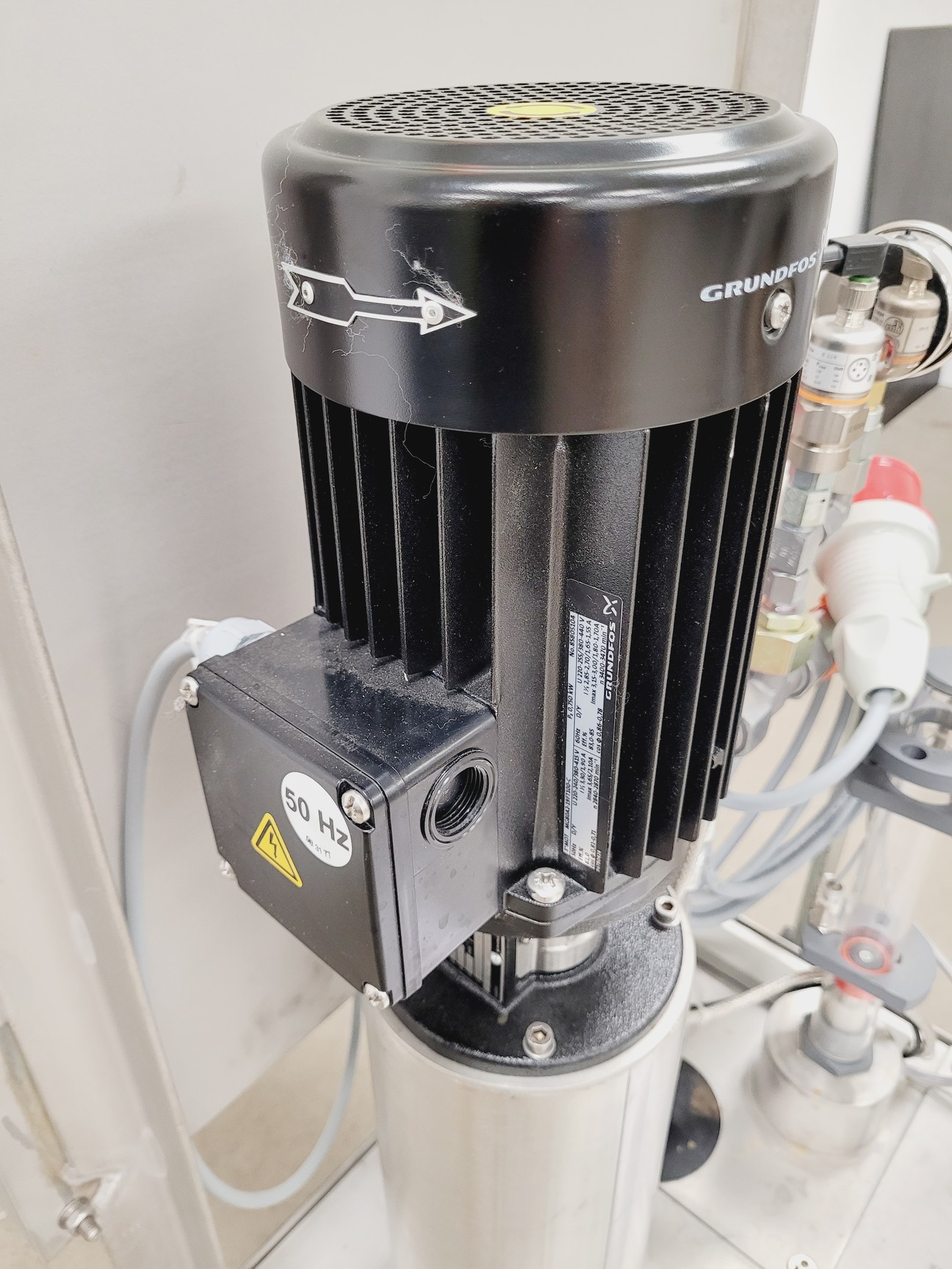 Image of Rofin StarCut Tube SC Tube Fiber Stent Cutter w/ Interlit Compact Filter