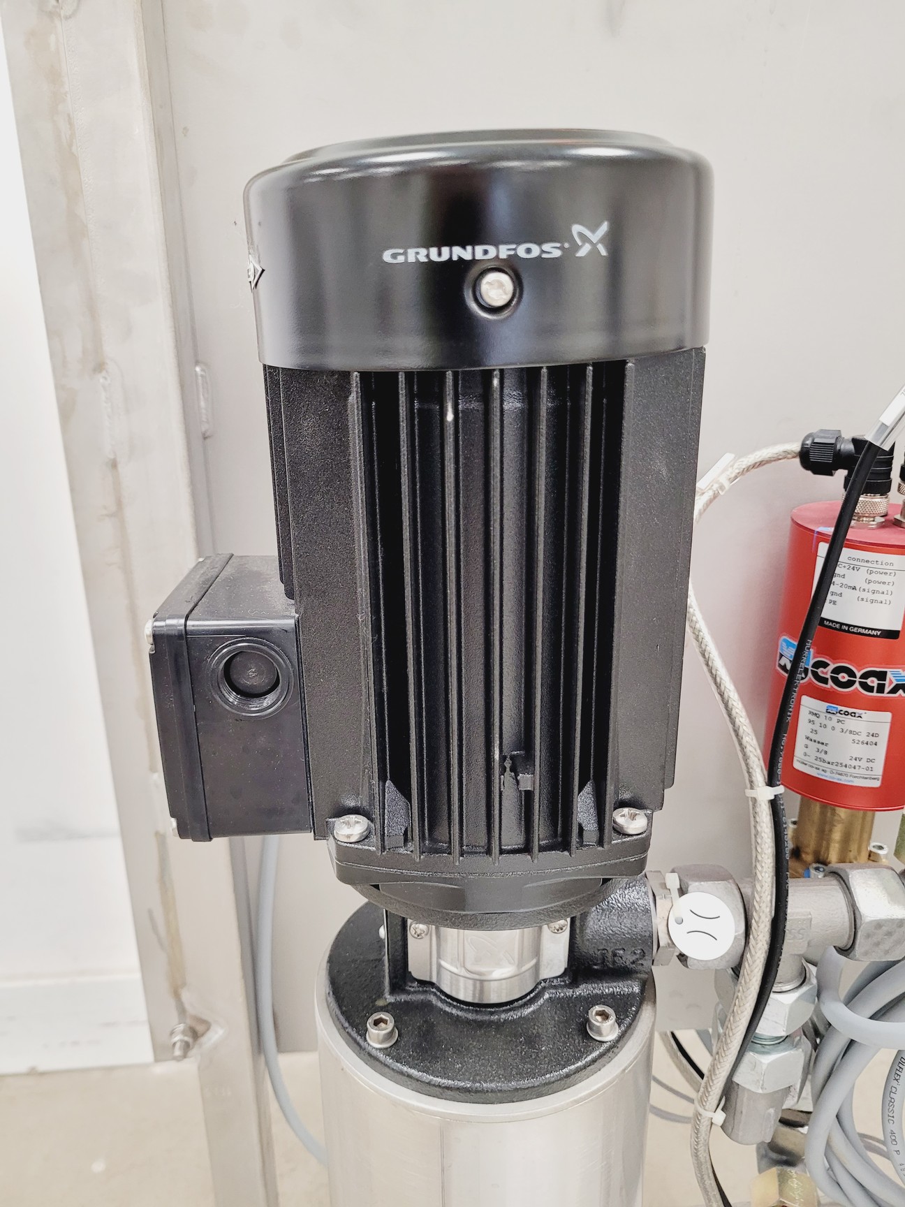 Image of Rofin StarCut Tube SC Tube Fiber Stent Cutter w/ Interlit Compact Filter