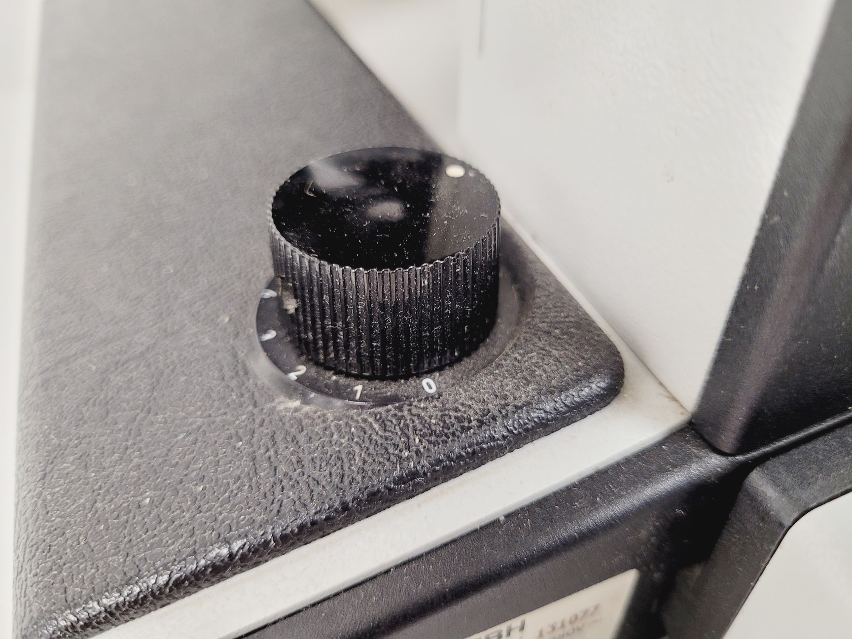 Image of Leitz Laborlux S Microscope Type 020-505.030 w/ 3 x Objectives 10/40/100x